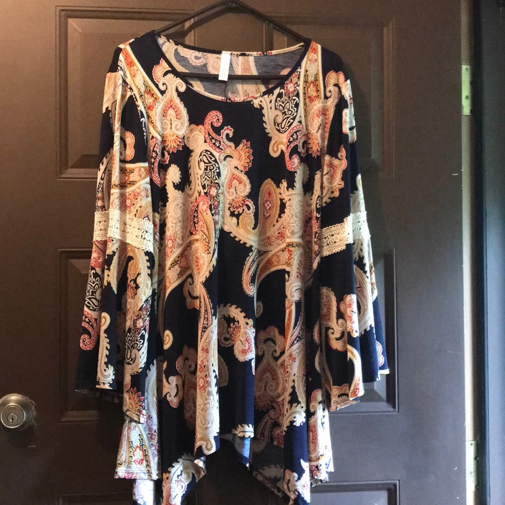 Paisley Grace blouse size XL